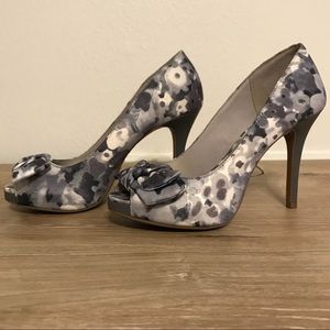 FIONI Fabric Covered Multicolored Floral Open Toe